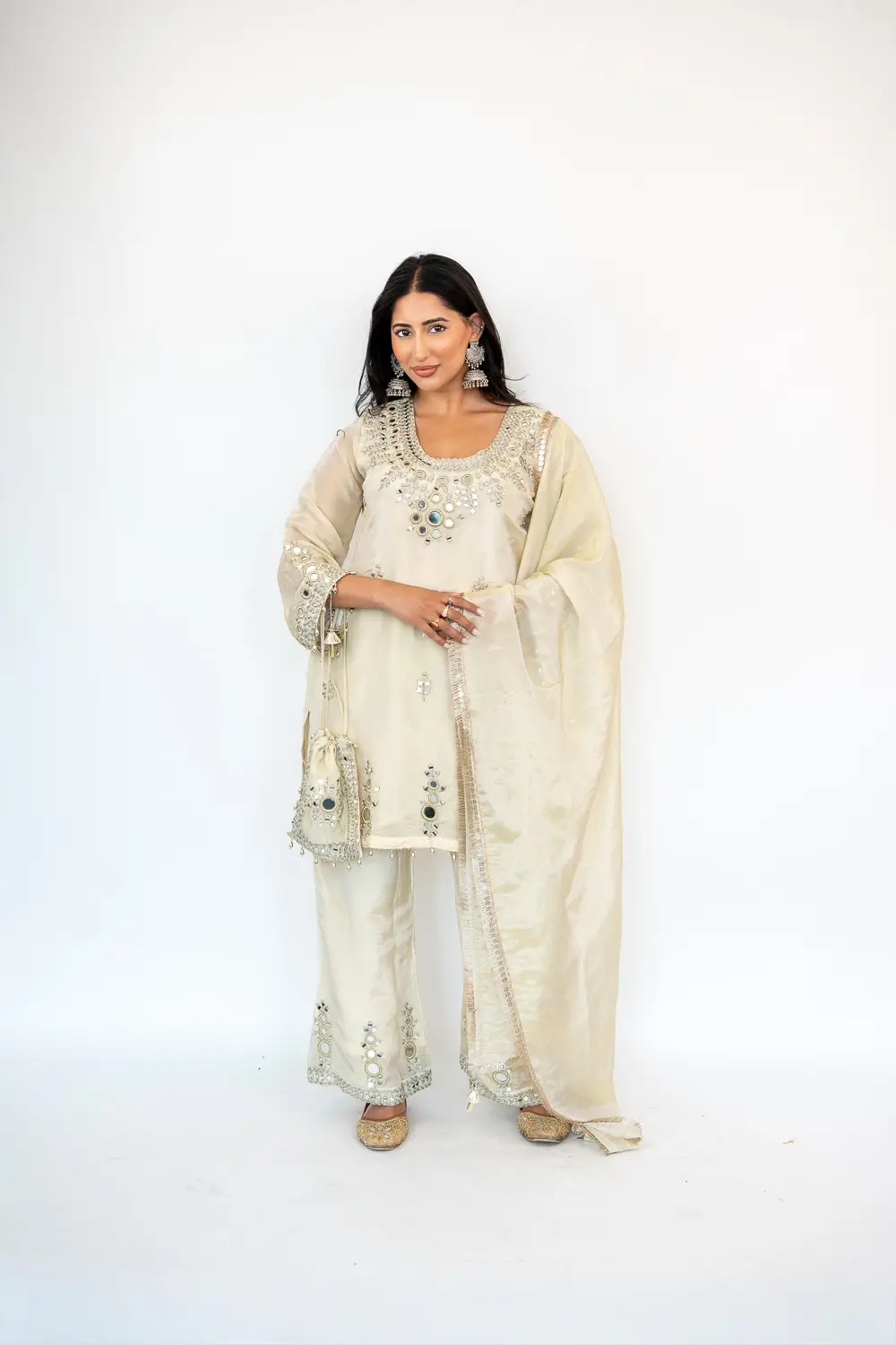 CREAM SEQUIN SUIT WITH BAG