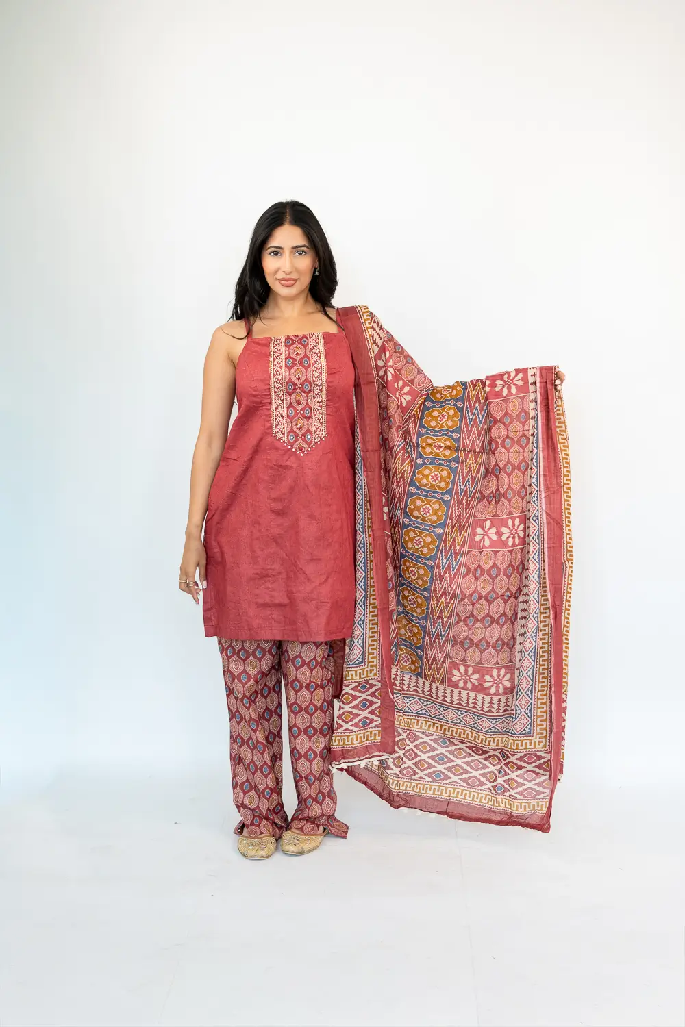 PRINTED BACKLESS 3 PIECE SUIT - MAROON